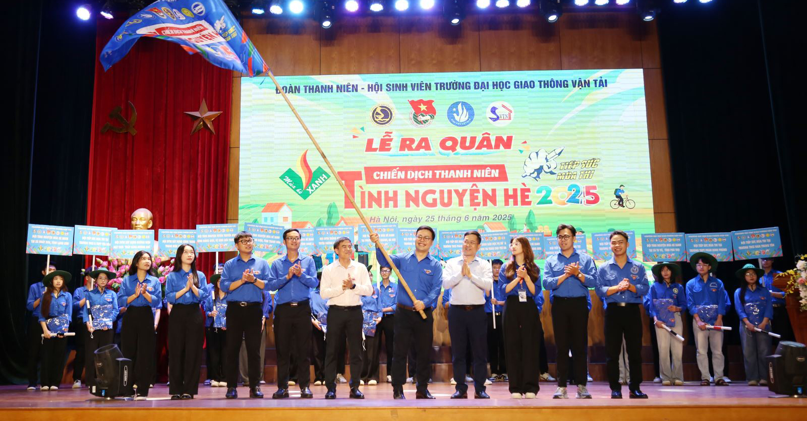 Tình nguyện hè