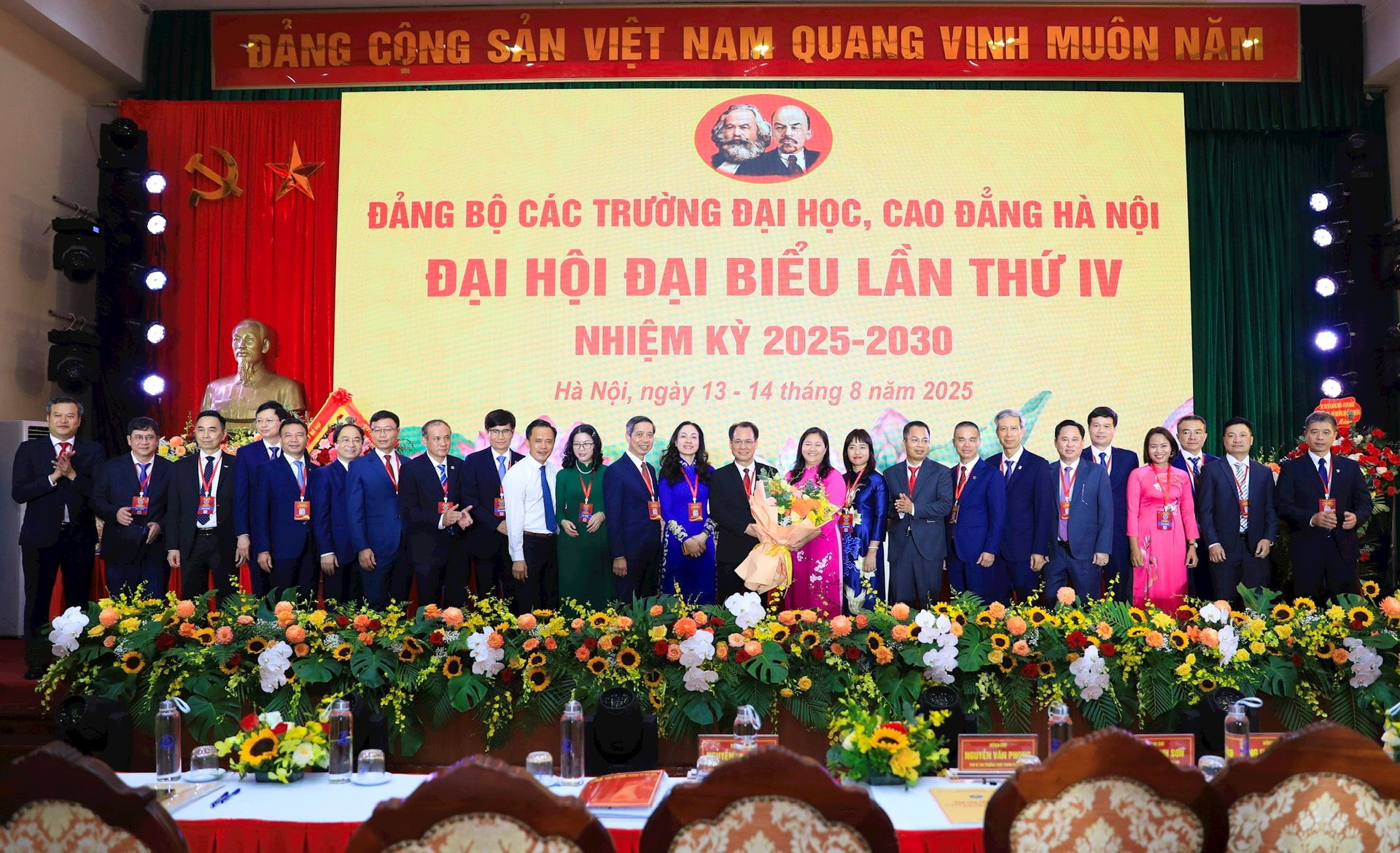 PGS.TS Nguyễn Thanh Chương tái cử Ủy viên Ban Thường vụ Đảng ủy các trường Đại học, Cao đẳng Hà Nội, nhiệm kỳ 2025 - 2030