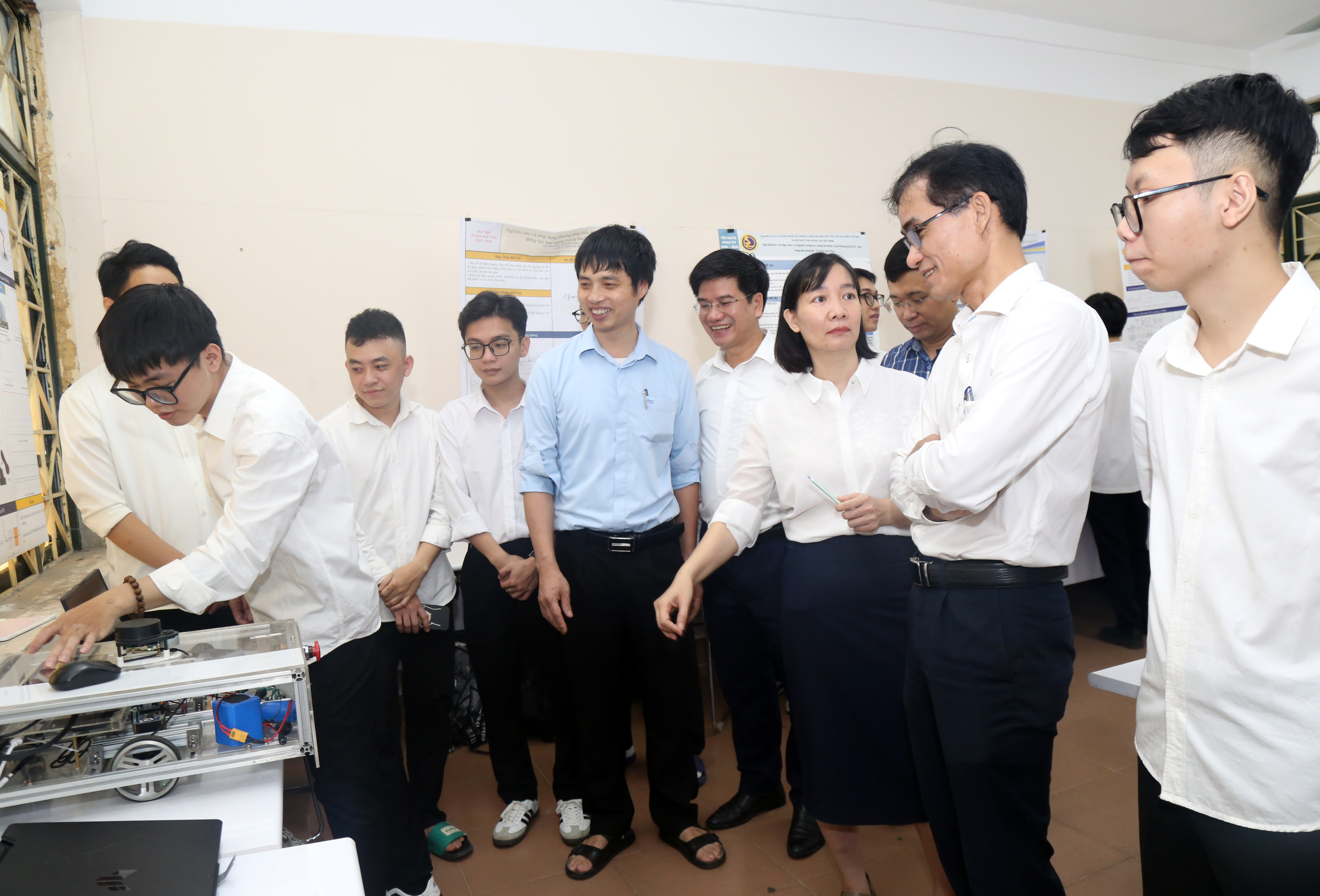 Hội nghị tổng kết NCKH sinh viên năm học 2025-2026 (Phiên tiểu ban)