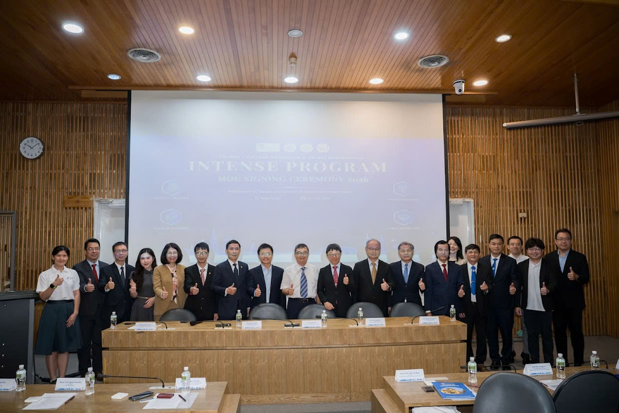 Trường Đại học Giao thông vận tải tham gia Chương trình INTENSE, thúc đẩy đào tạo nhân lực STEM và công nghệ bán dẫn