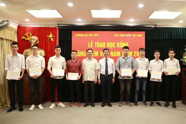 Lễ trao học bổng Đăng kiểm Việt Nam năm 2019