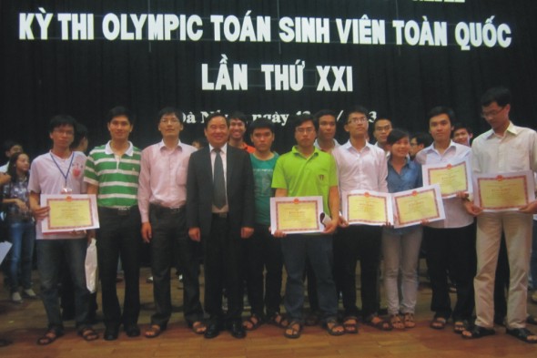 Kết quả thi Olympic toán sinh viên toàn quốc năm 2013