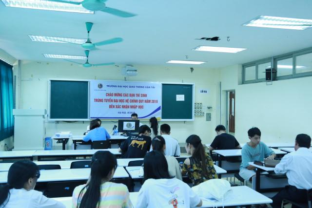 Trường Đại học Giao thông Vận tải  đón thí sinh tới xác nhận nhập học Đại học Chính quy năm 2019