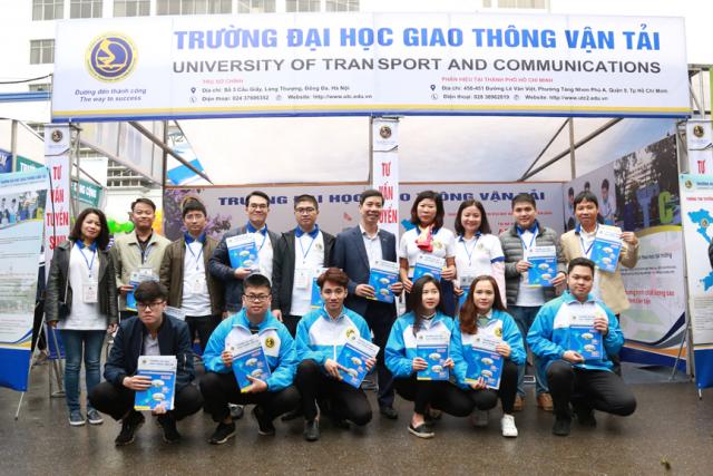 Trường Đại học Giao thông vận tải tham dự Ngày hội tư vấn tuyển sinh hướng nghiệp năm 2019 do báo Tuổi trẻ tổ chức tại  Hà Nội