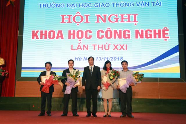 Hội nghị KHCN Trường Đại học Giao thông vận tải lần thứ XXI thành công tốt đẹp